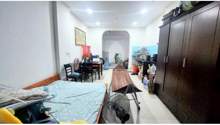 Mặt tiền đường nhựa 12m ngay Lê Bôi 4x22 đúc 5 tầng chỉ 7 tỷ 95